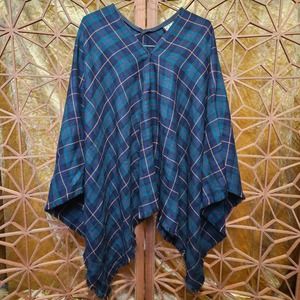 DKNY 100% WOOL Plaid Cape Sz 6